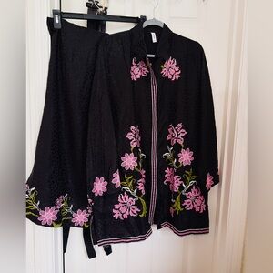 Elegant Black Floral Embroidered Dress